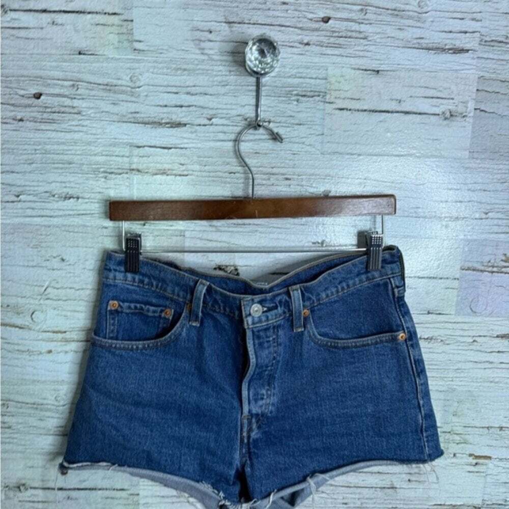 Levi's Blue Jean Shorts with Relaxed Cut-Off Style size 28